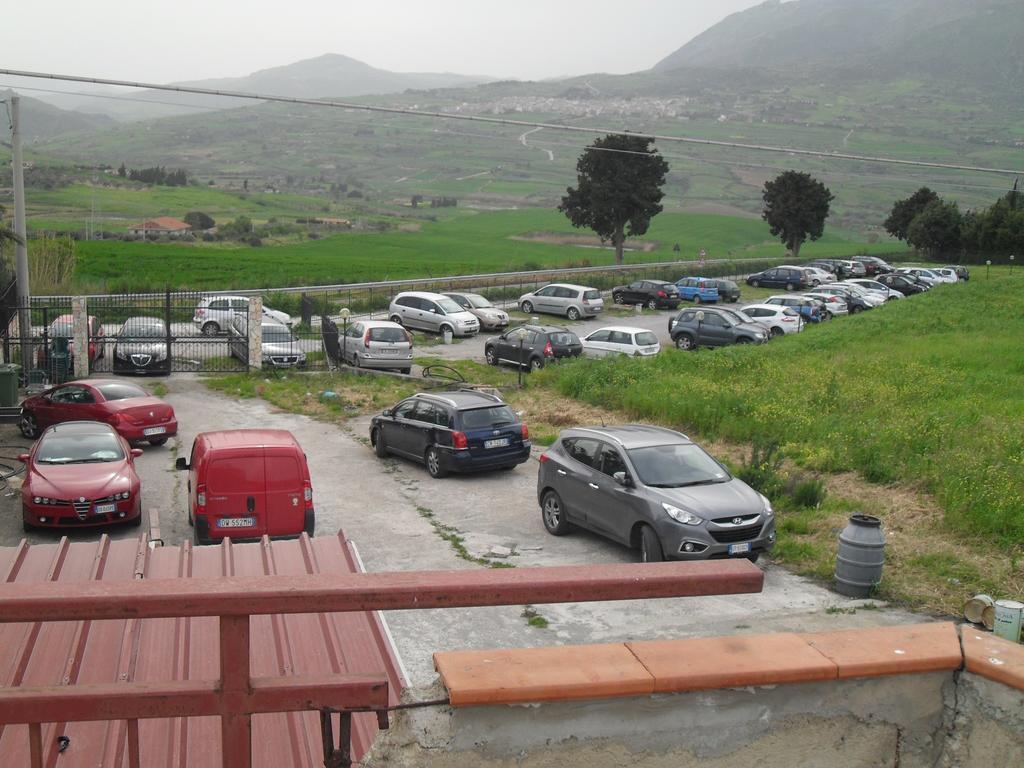 Agriturismo La Targa Buonfornello Dış mekan fotoğraf