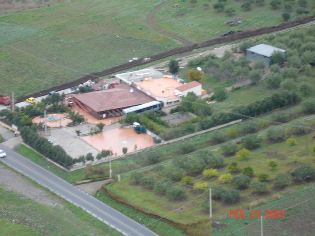 Agriturismo La Targa Buonfornello Dış mekan fotoğraf