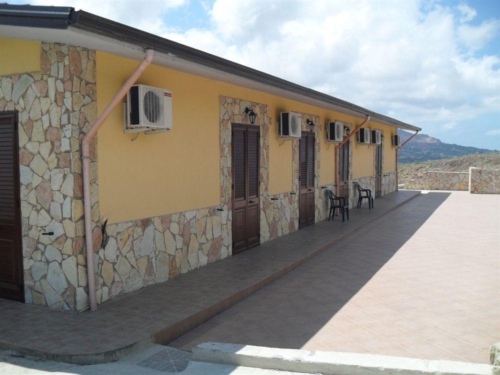 Agriturismo La Targa Buonfornello Dış mekan fotoğraf